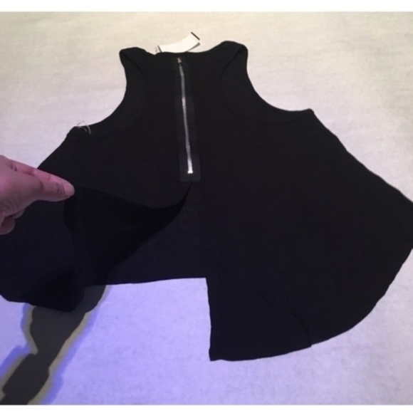 Women's Graphic Racerback Tank Size Small - Picture 4 of 11